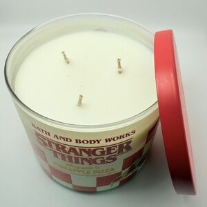 NEW Argyle's Pineapple Pizza STRANGER THINGS 3-Wick Candle Bath & Body Works